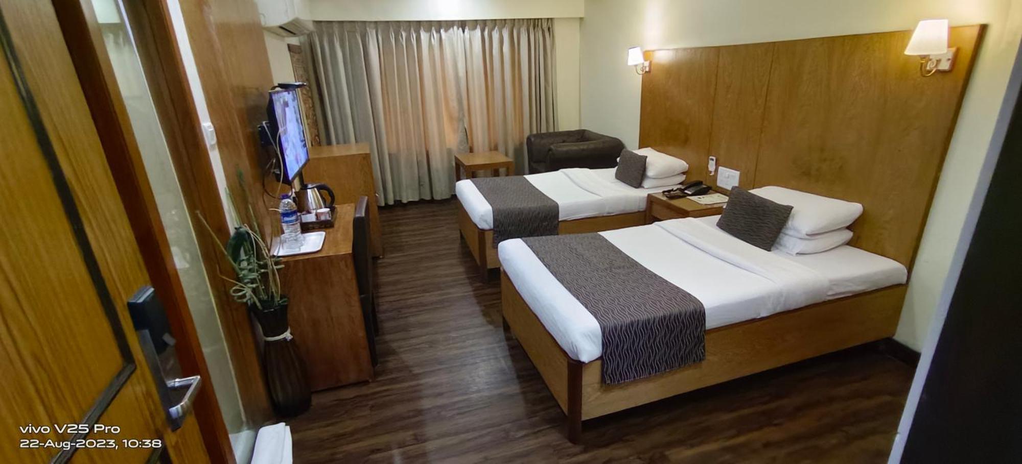 Kings International Juhu Hotell Mumbai Eksteriør bilde