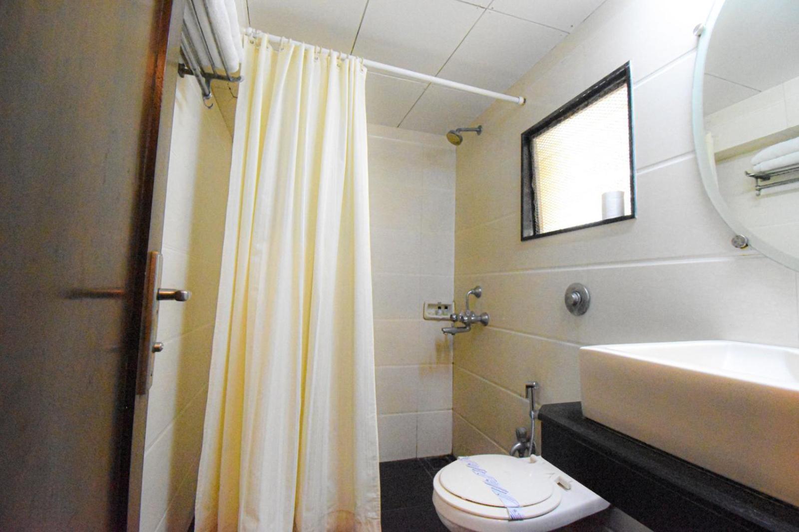 Kings International Juhu Hotell Mumbai Eksteriør bilde