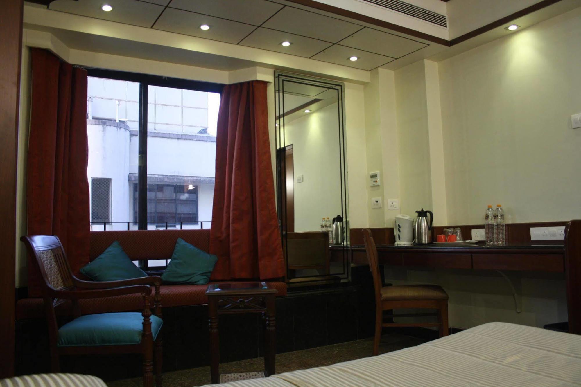 Kings International Juhu Hotell Mumbai Eksteriør bilde